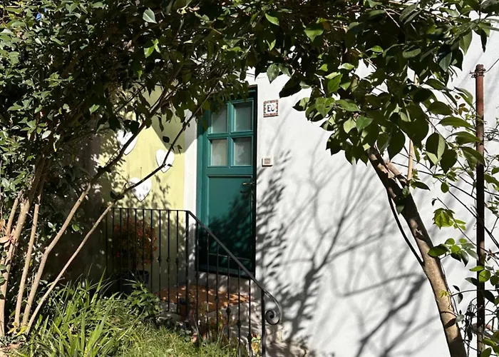 Little Garden House Casa de Férias